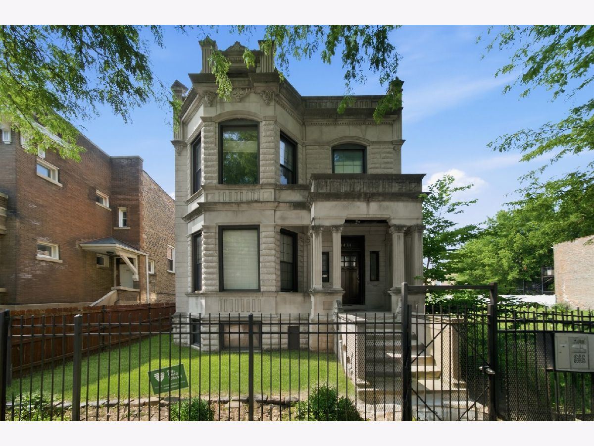  For Sale Chicago Illinois, 3825 Adams Street
