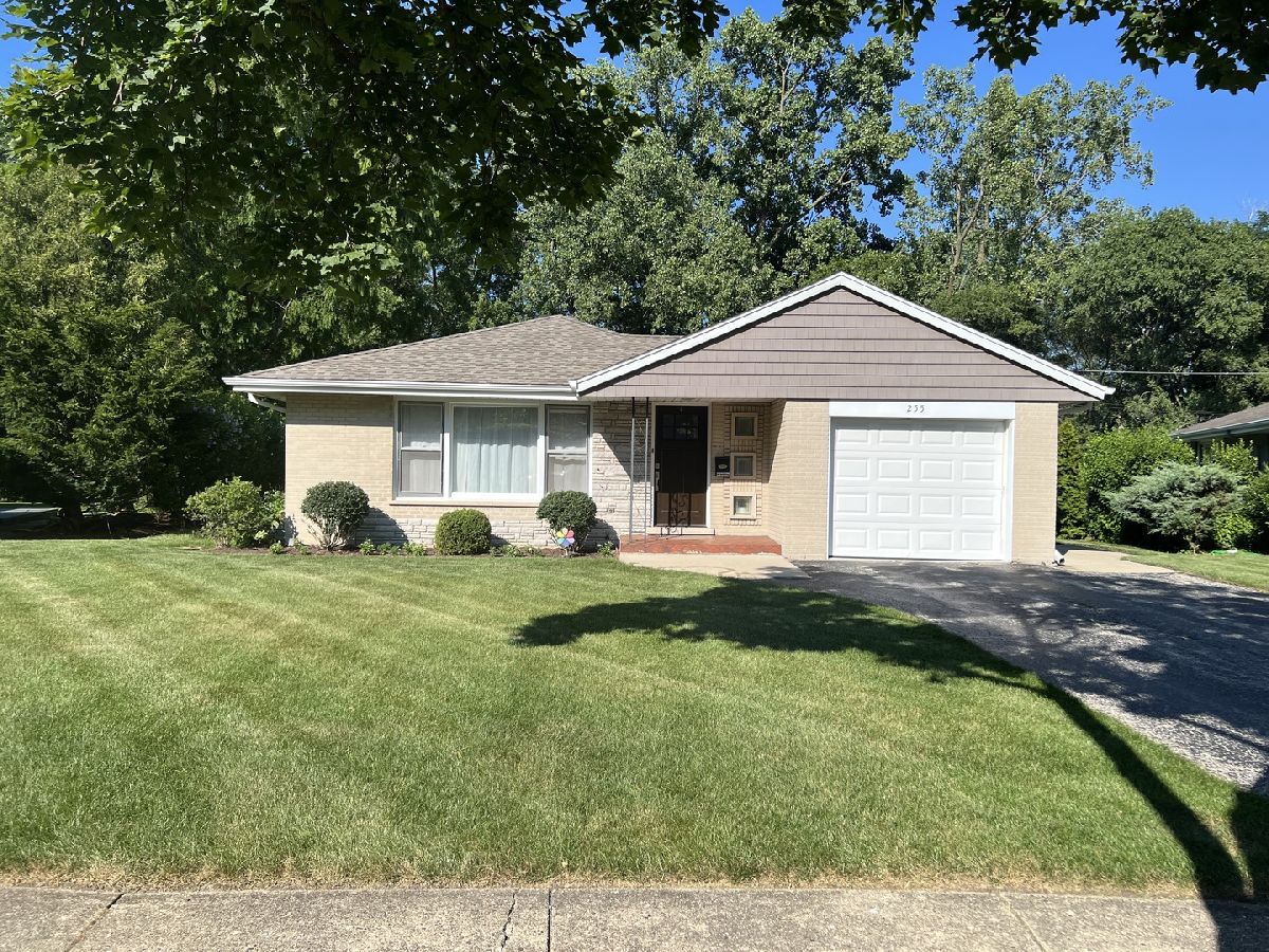  For Sale Northfield Illinois, 255 Riverside Drive