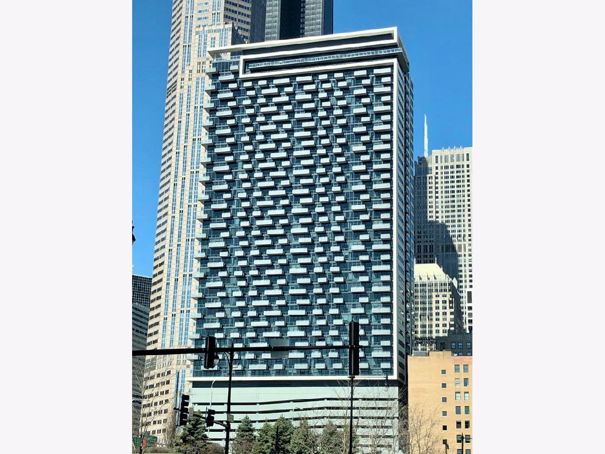  For Sale Chicago Illinois, 235 Van Buren Street