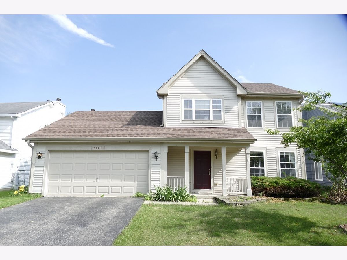 Homes & Townhomes & Condos For Rent Lakewood Valley Aurora Illinois, 2551 Smithfield