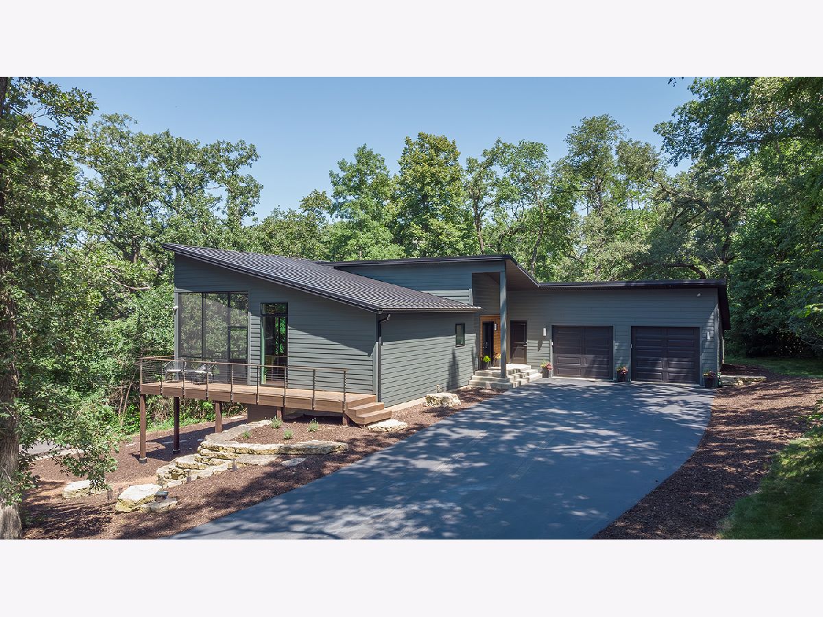  Sold Lena Illinois, 8383 Mound