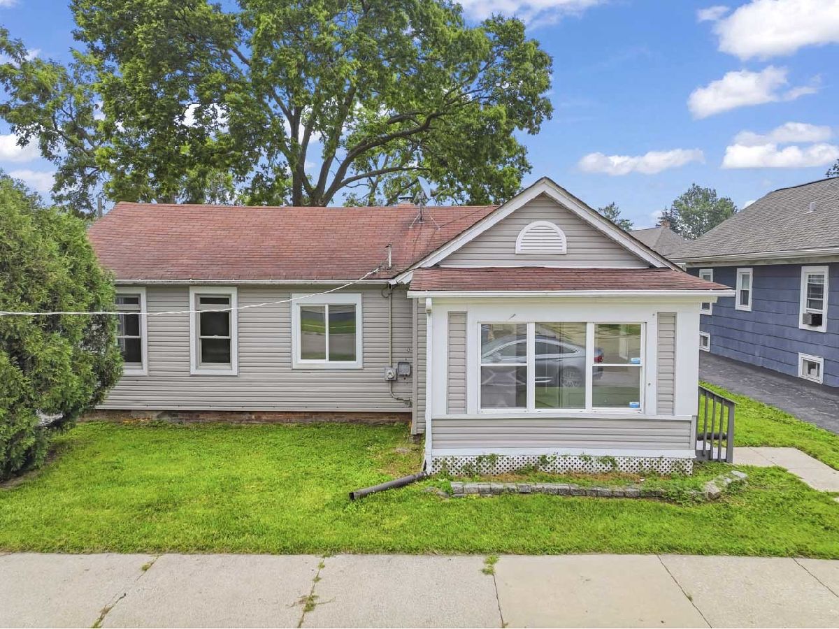  For Sale Aurora Illinois, 523 Batavia Avenue