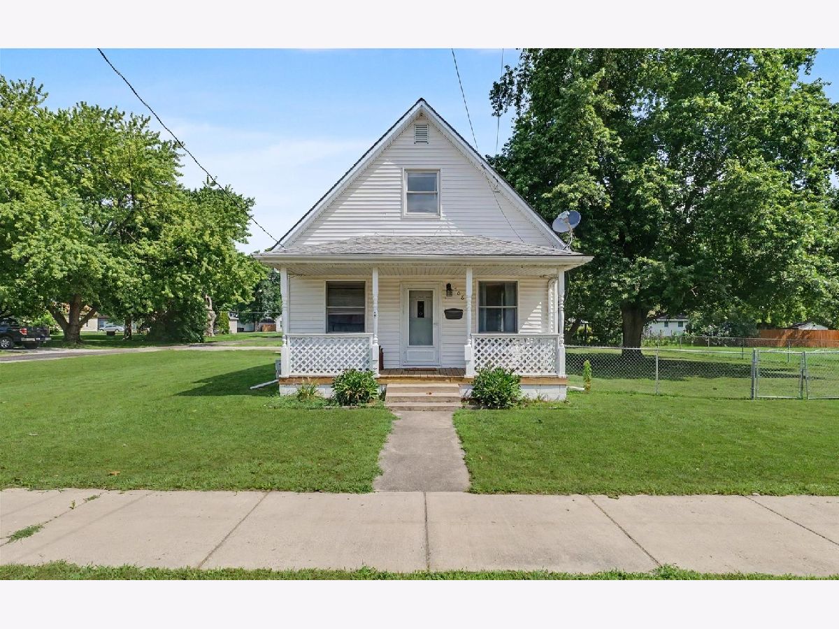  For Sale Farmer City Illinois, 708 Water Street