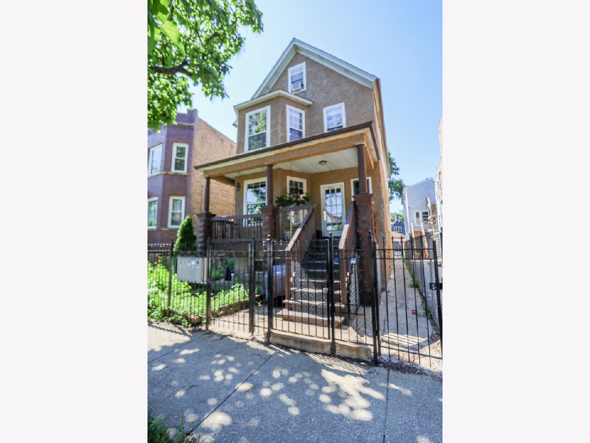  Rented Chicago Illinois, 3525 Dickens