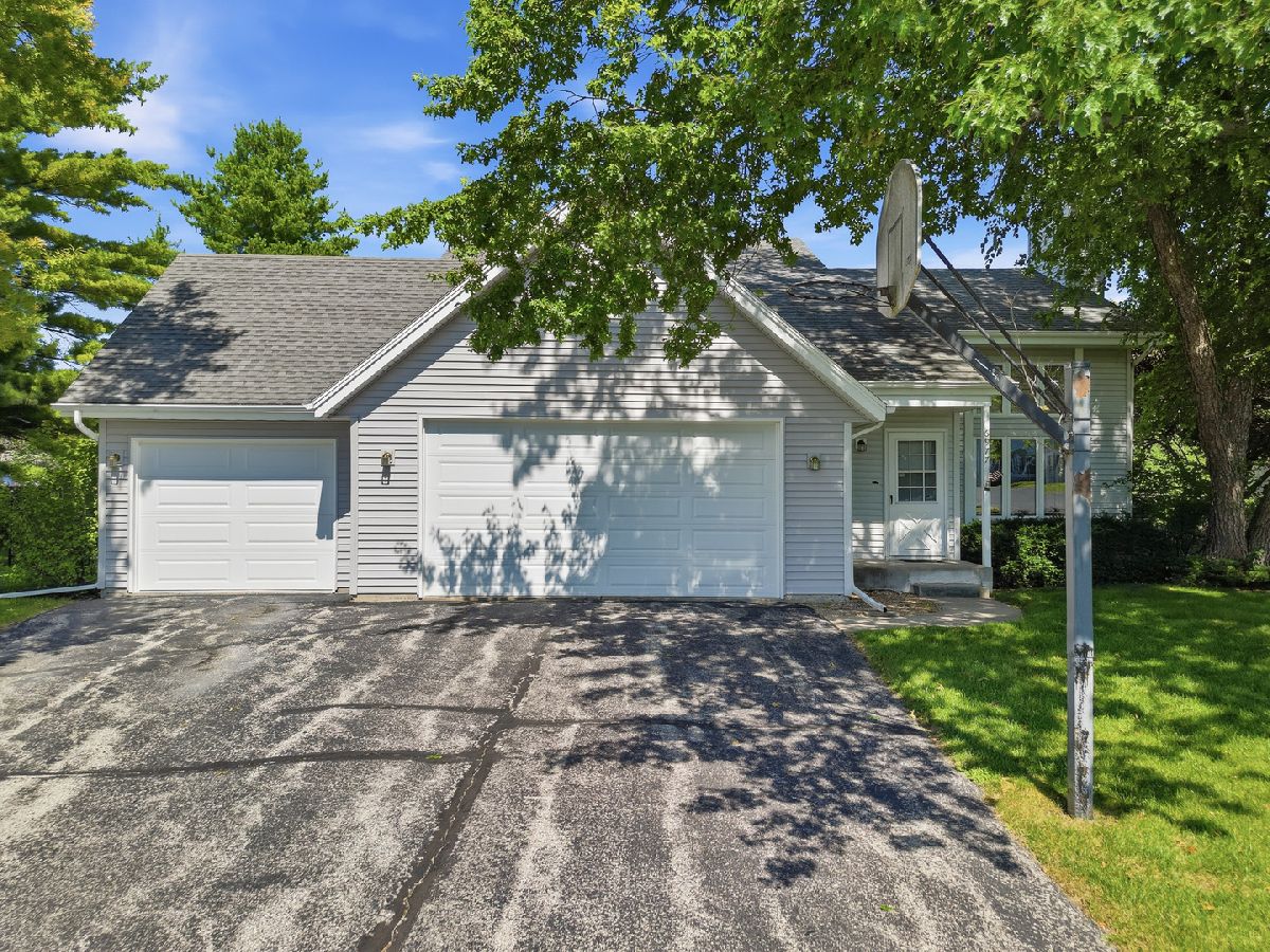  For Sale Byron Illinois, 6977 Alpine Drive