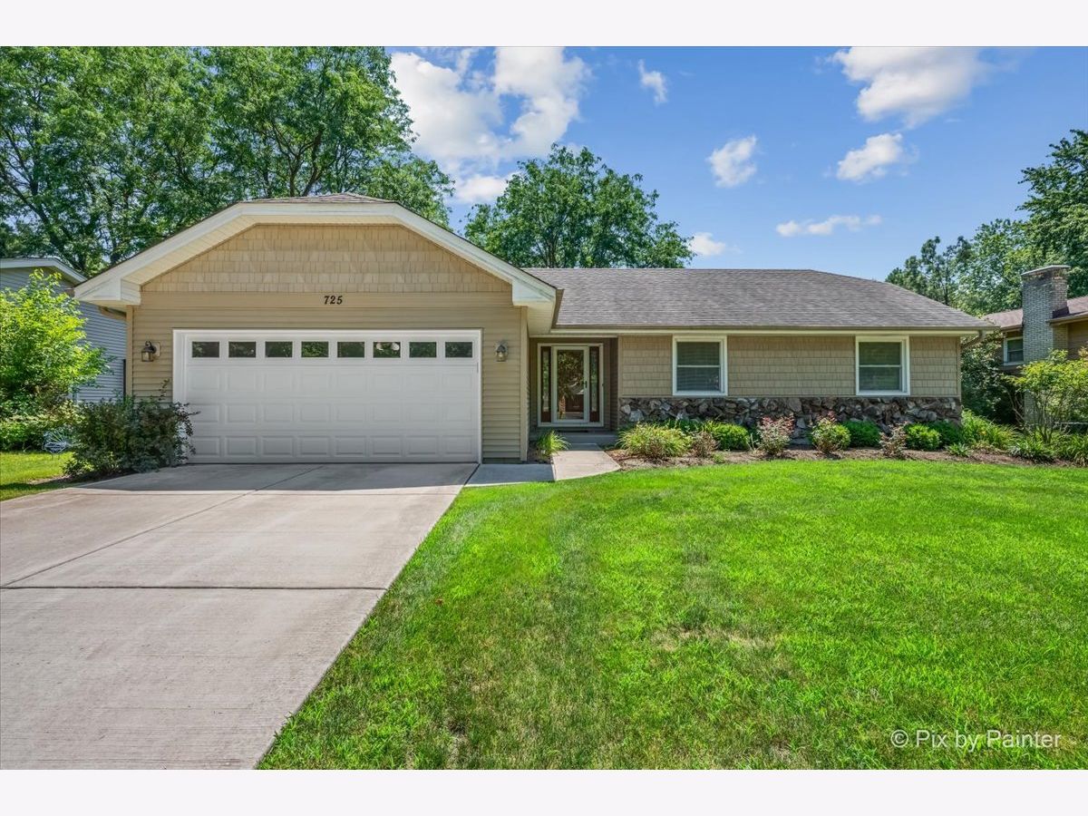 Homes For Sale Alta Vista Algonquin Illinois, 725 Vista Drive