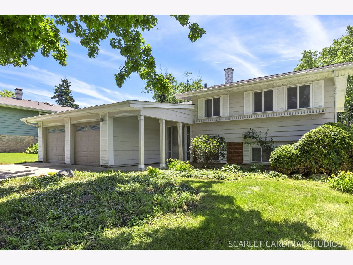  For Sale Lombard Illinois, 21W061 Kensington Road