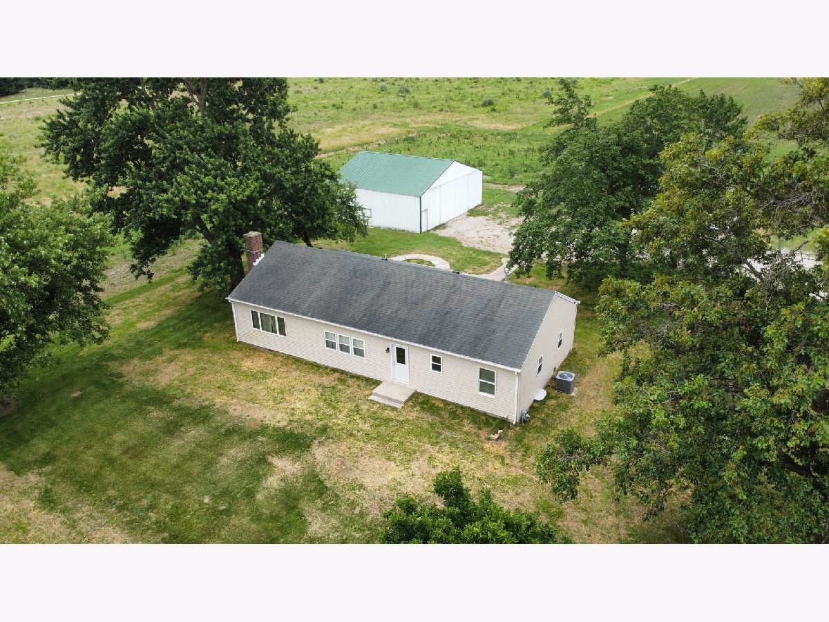  For Sale Donovan Illinois, 2489 Us Highway 52 Highway
