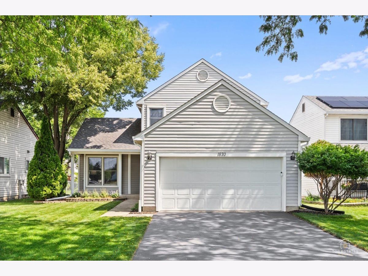 Homes For Sale Farmington Glen Hanover Park Illinois, 1870 Wildwood Lane