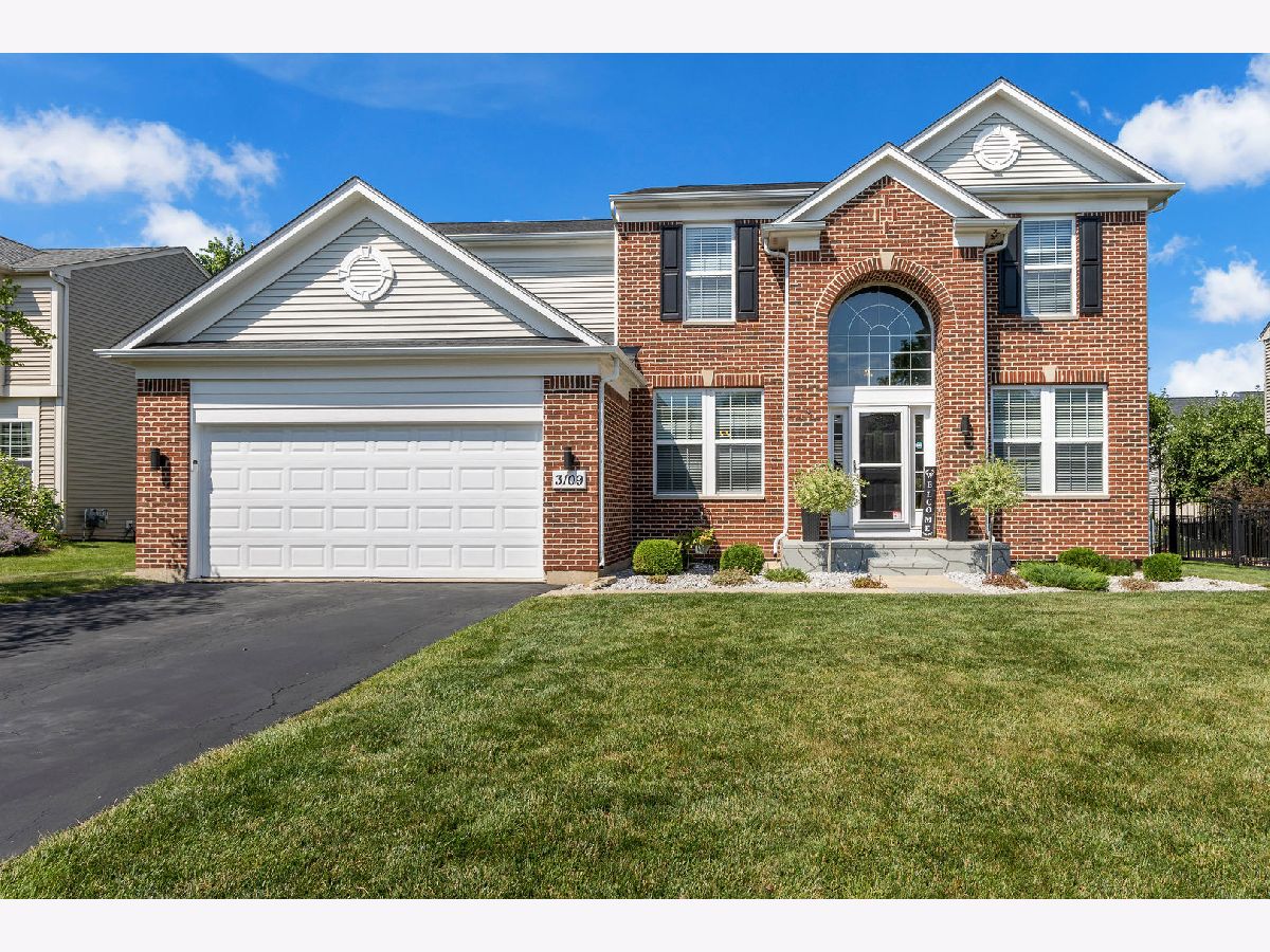  For Sale Carpentersville Illinois, 3109 Drury Lane