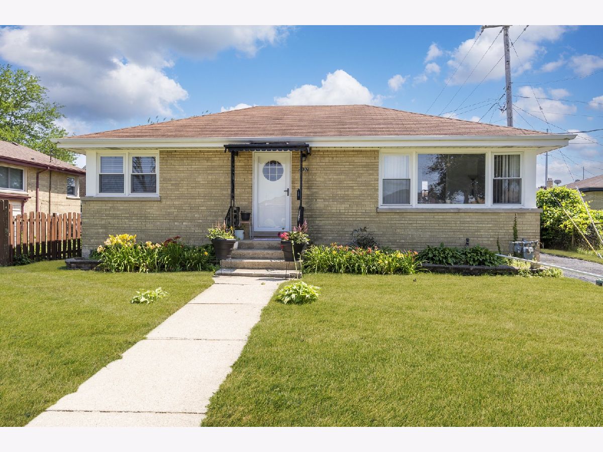  For Sale Berkeley Illinois, 5937 Park Avenue