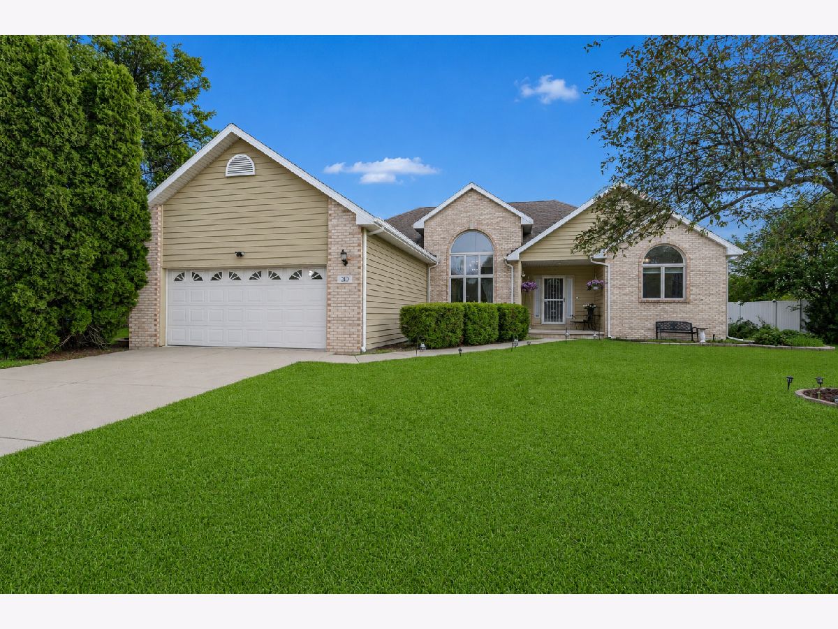  For Sale Bourbonnais Illinois, 219 Greenbriar Lane