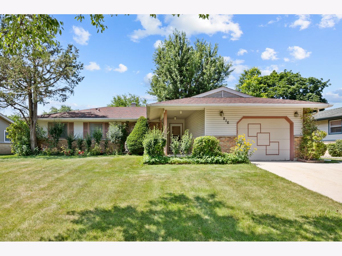 Homes For Sale Centex Elk Grove Village Illinois, 816 Delphia Avenue