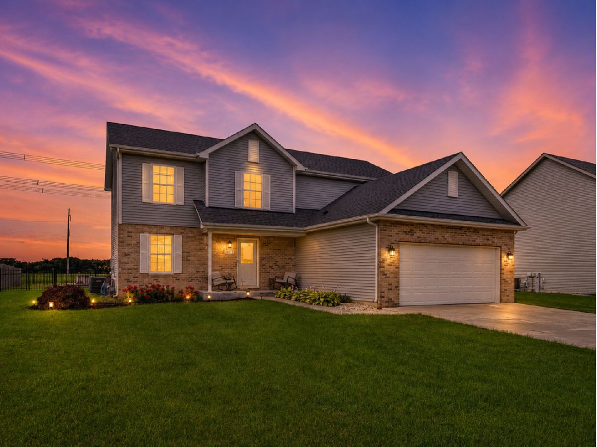 Homes & Condos & Townhomes For Sale Woods Of Aux Sable Channahon Illinois, 27337 Deer Hollow Lane