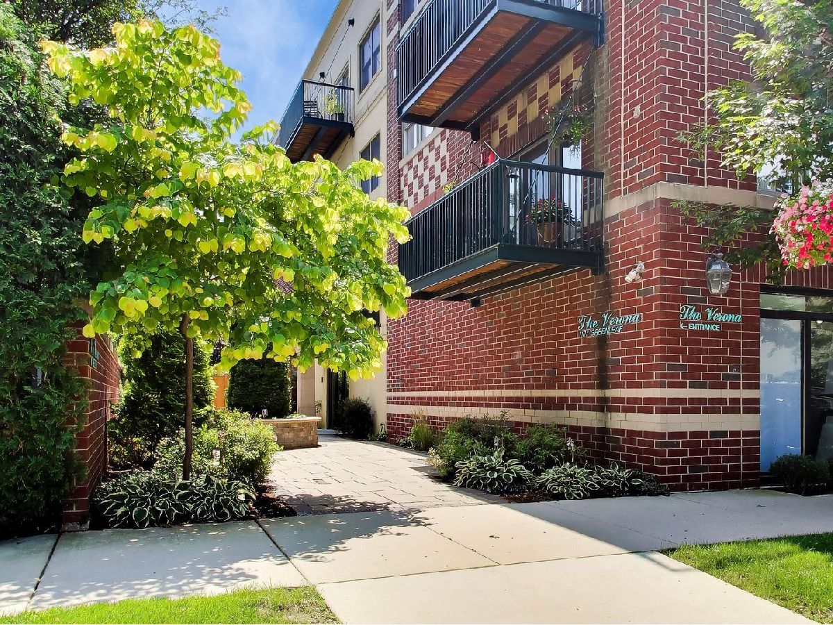  For Sale Wilmette Illinois, 1107 Greenleaf Avenue