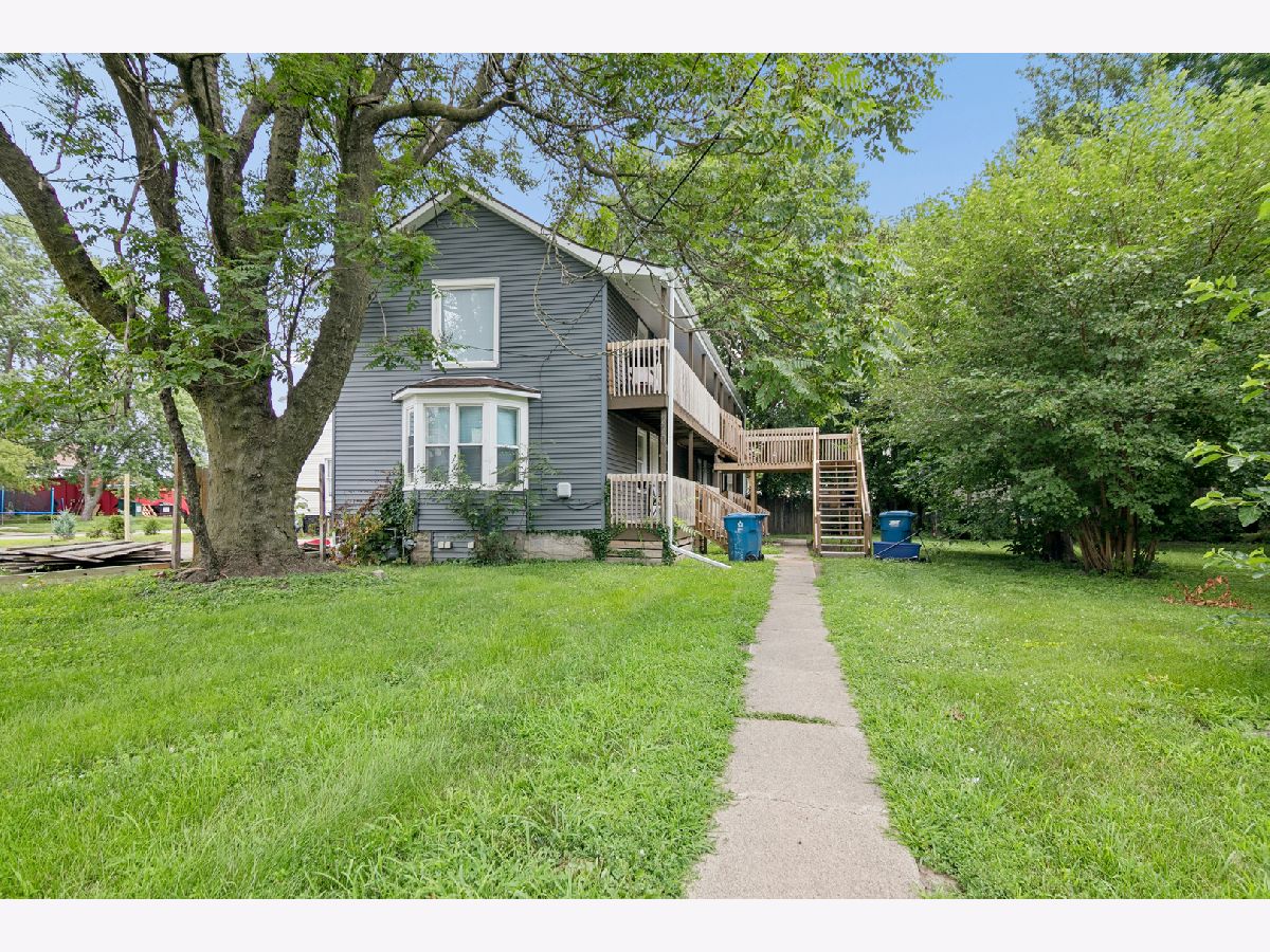  For Sale Kankakee Illinois, 220 1/2 Entrance Avenue