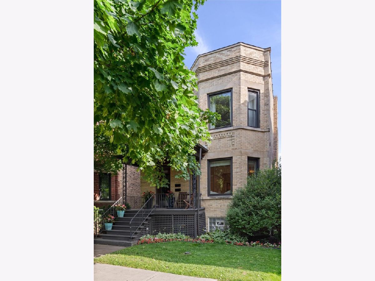  Rented Chicago Illinois, 2206 Eastwood