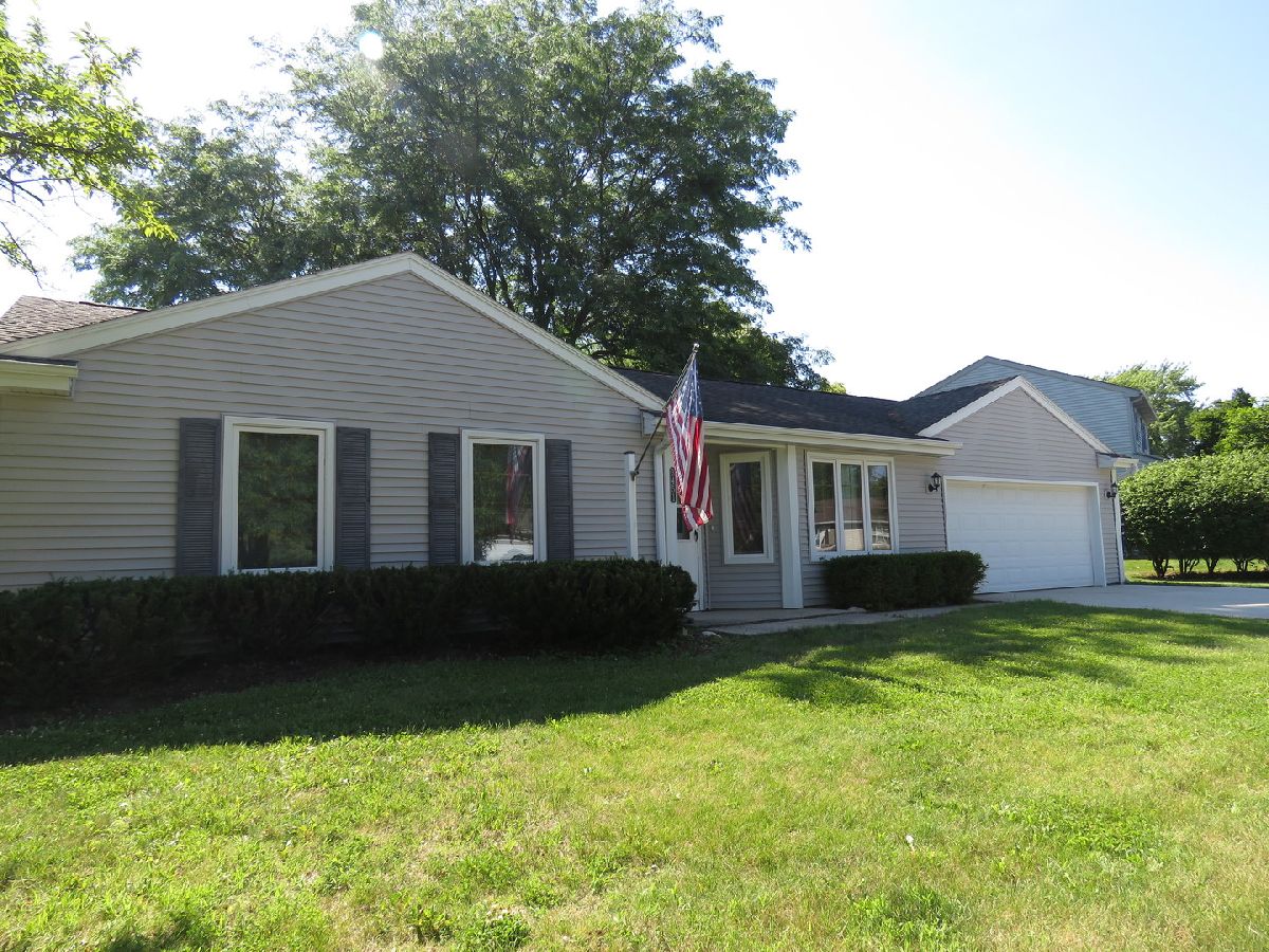  For Rent Island Lake Illinois, 3451 Waterford