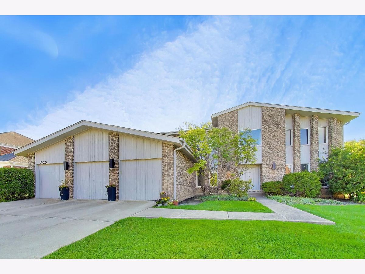  For Sale Glenview Illinois, 3420 Springdale Avenue