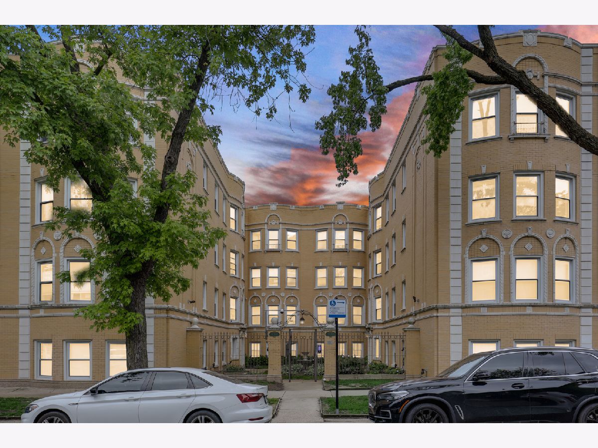  For Sale Chicago Illinois, 7401 Hoyne Avenue