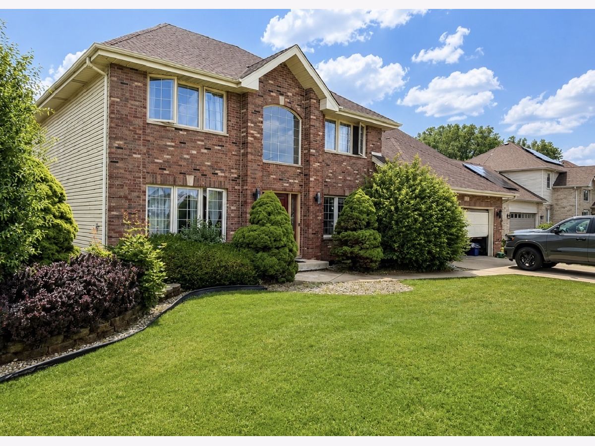  For Sale Matteson Illinois, 637 Primrose Lane