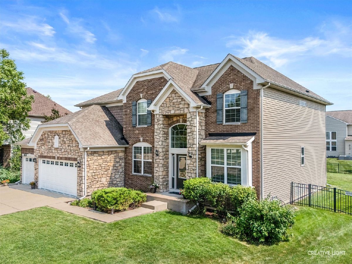  For Sale Aurora Illinois, 4135 Bedford Lane