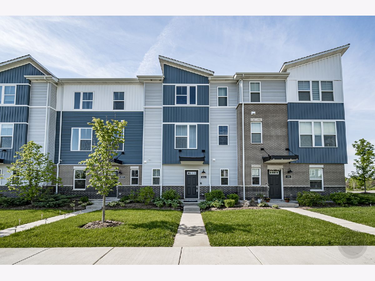 Condos & Townhomes For Rent Gramercy Square Aurora Illinois, 4163 Calder