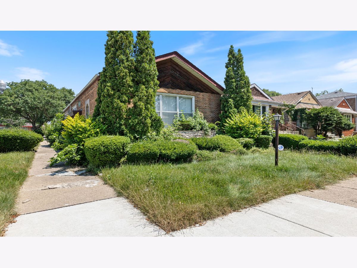  For Sale Chicago Illinois, 8733 Ridgeland Avenue