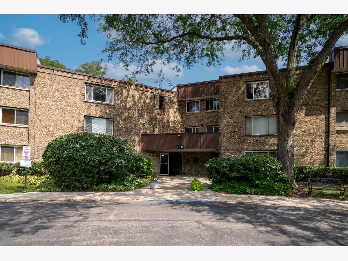  For Sale Rolling Meadows Illinois, 2600 Brookwood Way Drive