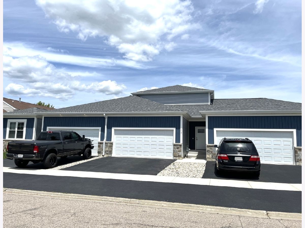  For Rent Marengo Illinois, 739 Quail