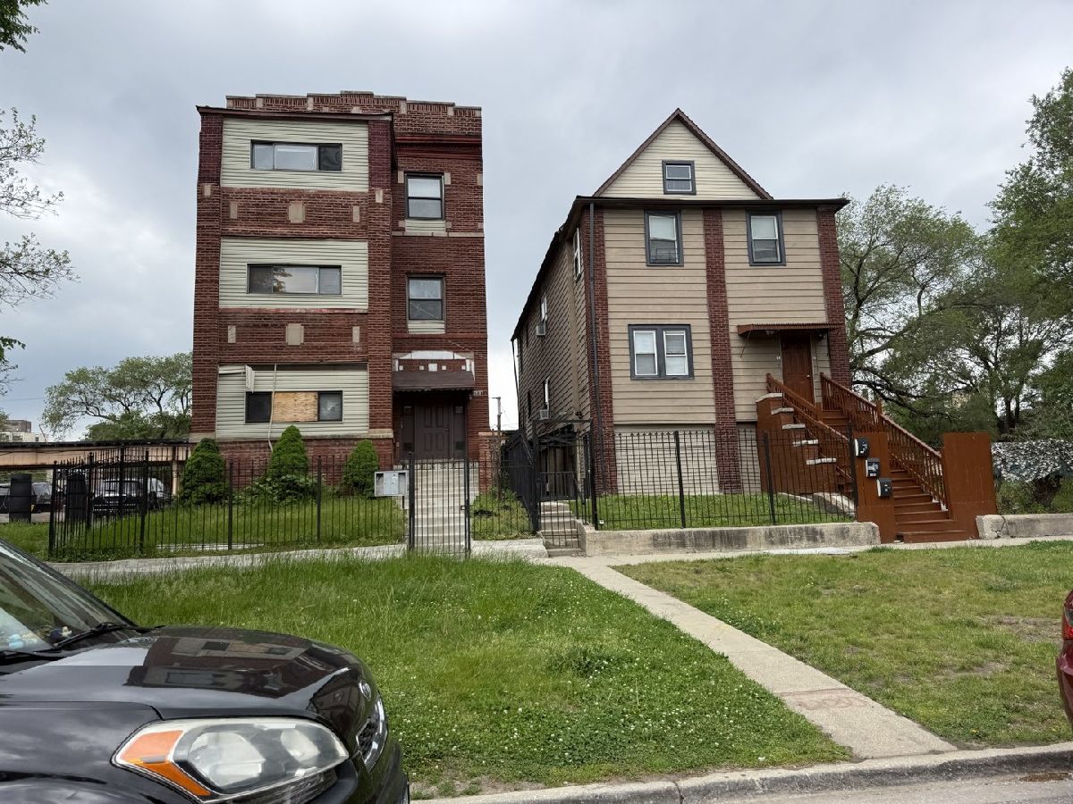  For Sale Chicago Illinois, 5920 Calumet Avenue