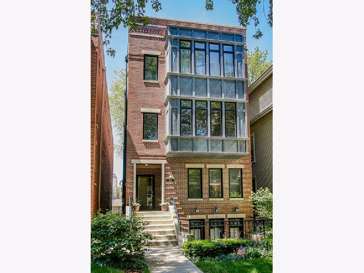  Rented Chicago Illinois, 3836 Janssen