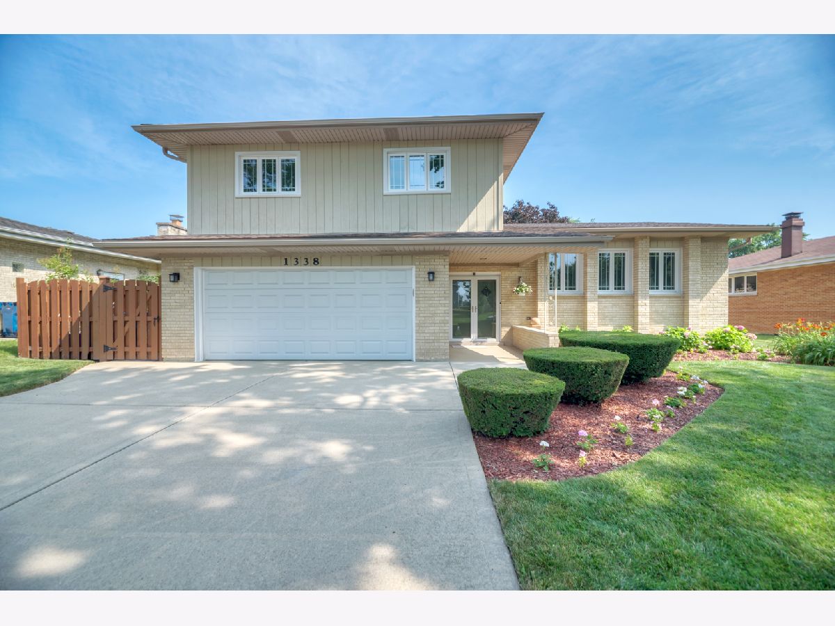  For Sale Addison Illinois, 1338 Holtz Avenue