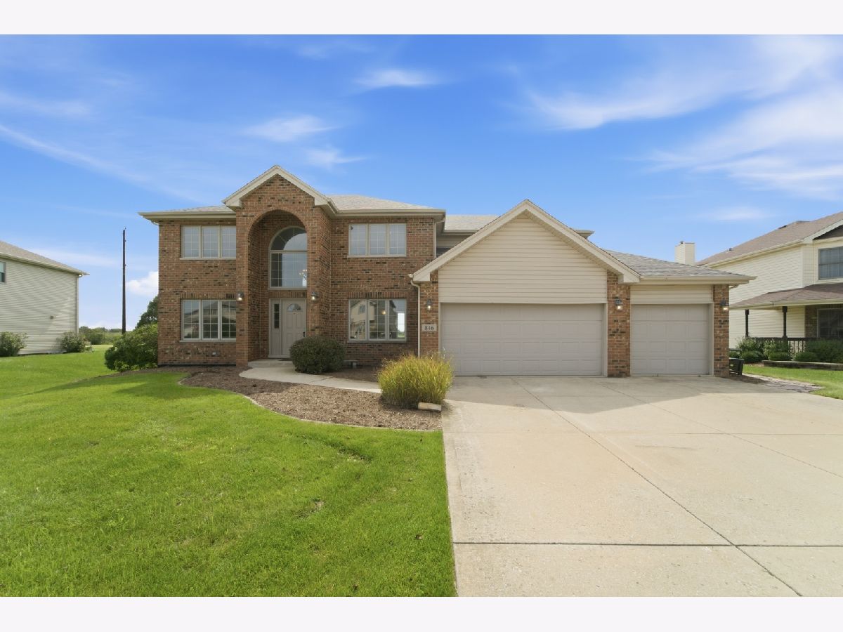 Homes & Townhomes For Sale South Creek Manteno Illinois, 846 Coyote Trail