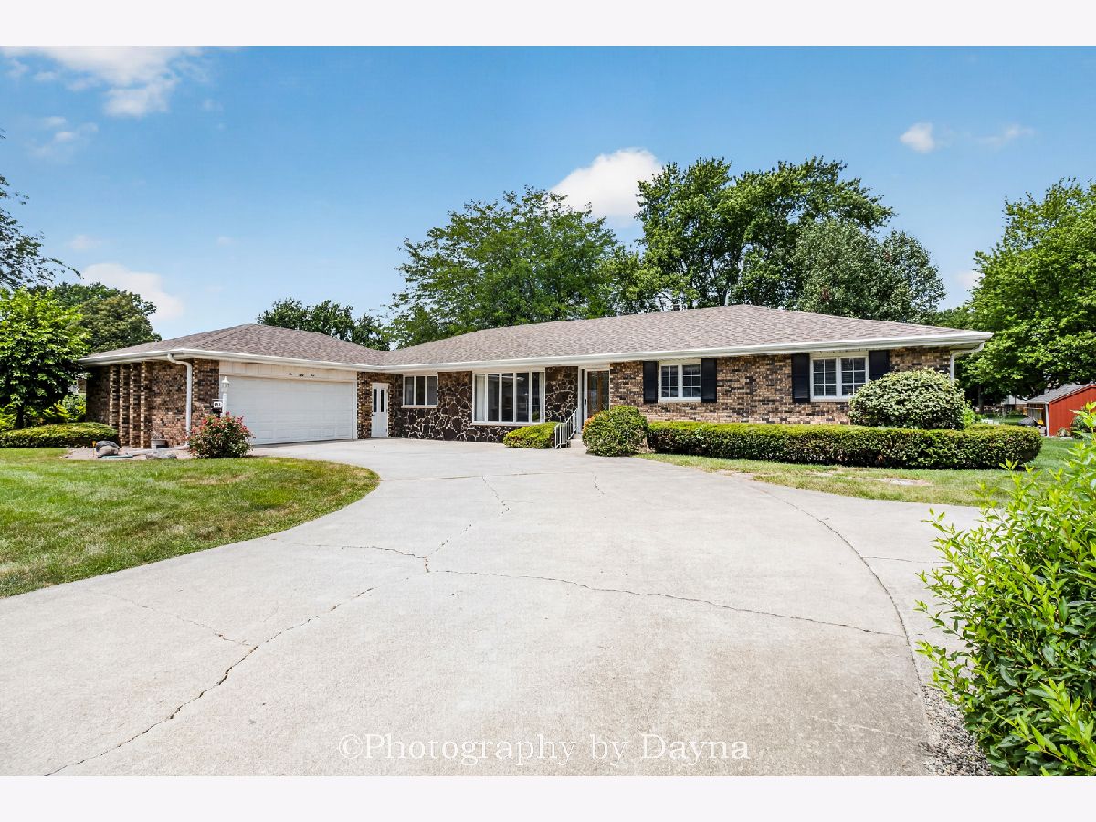  For Sale Manteno Illinois, 655 West End Drive