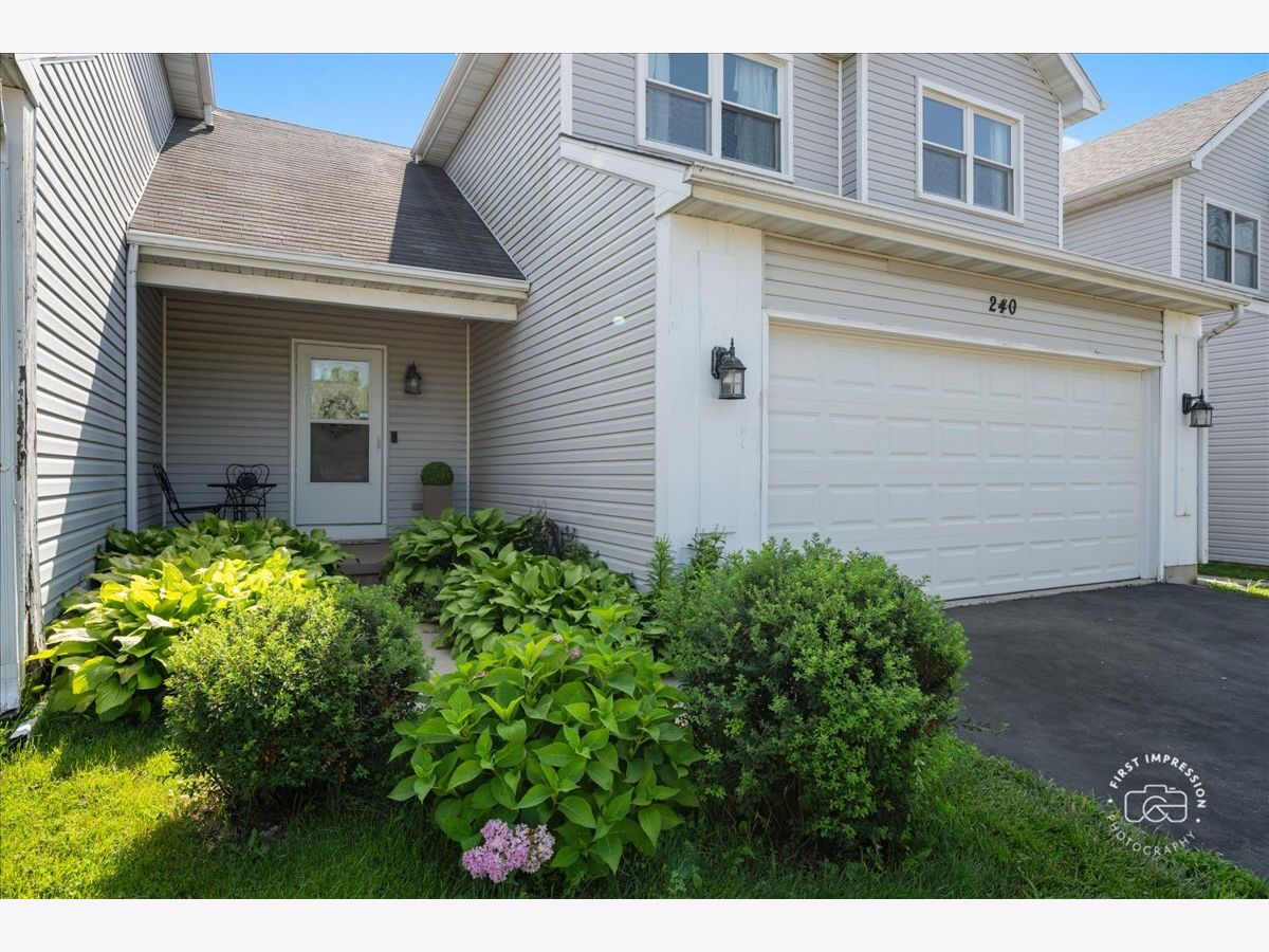  For Sale Hinckley Illinois, 240 Mack Drive