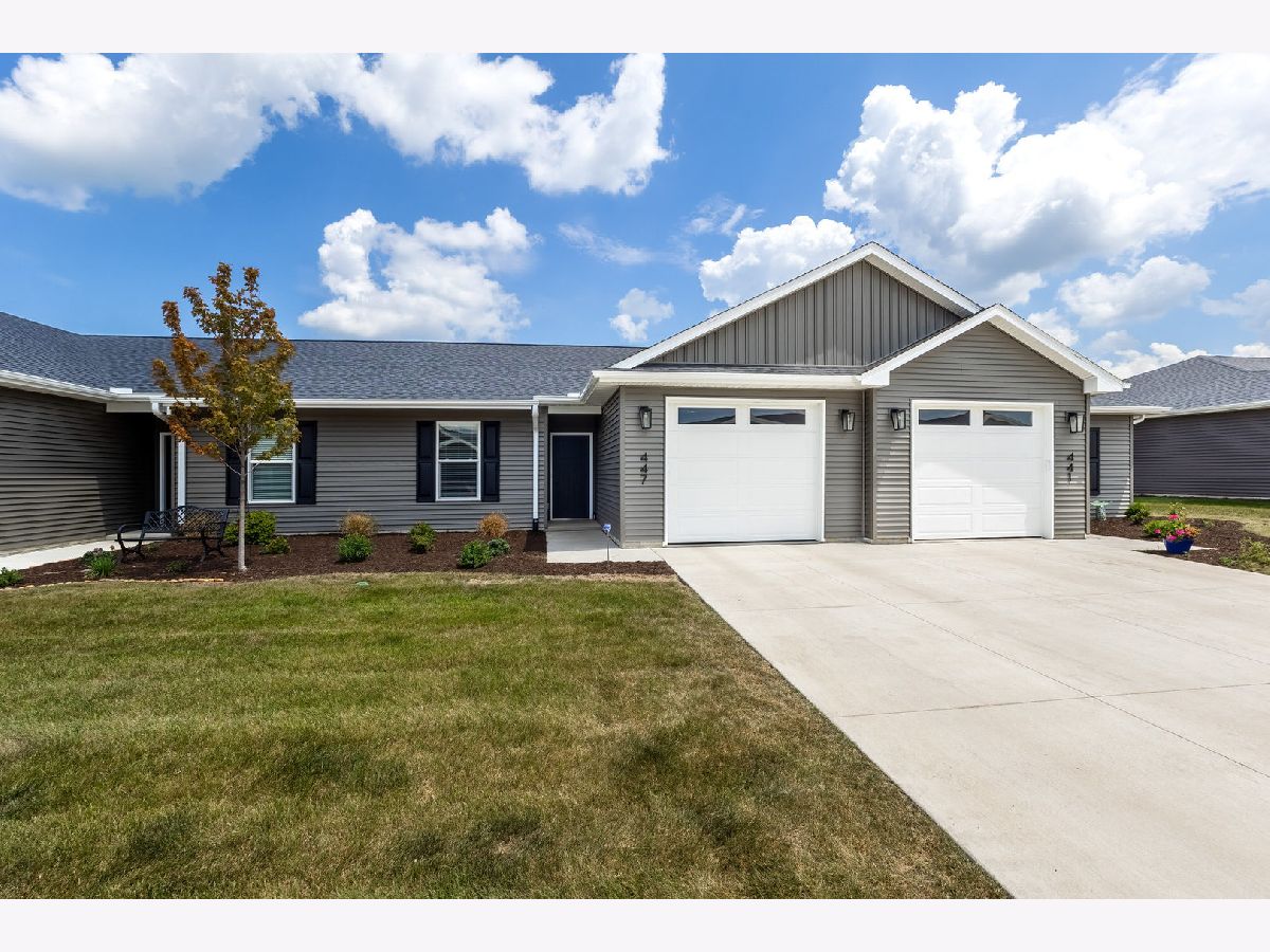 For Sale Eldridge Iowa, 447 4th Avenue