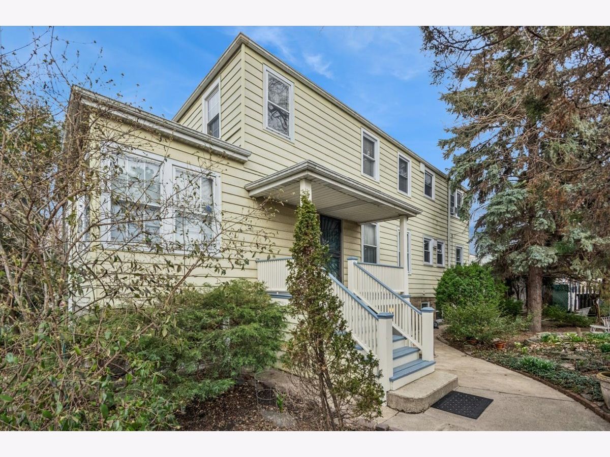  For Sale Chicago Illinois, 1762 Morse Avenue