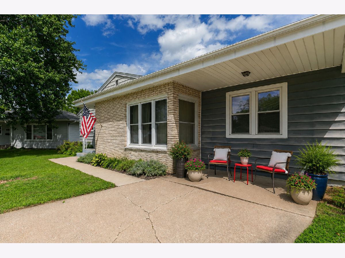  For Sale Silvis Illinois, 1222 7th Avenue Court