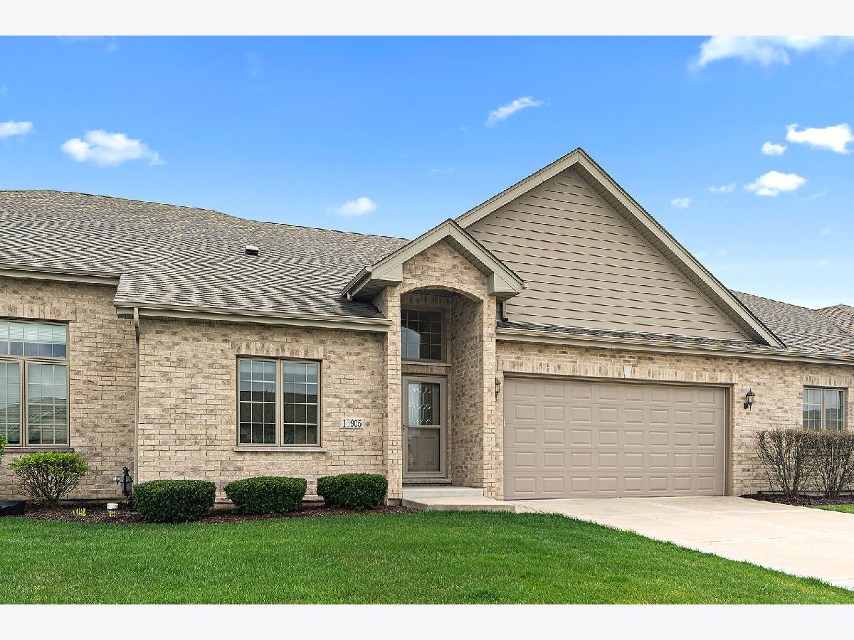  For Sale Homer Glen Illinois, 13905 Breanne Lane