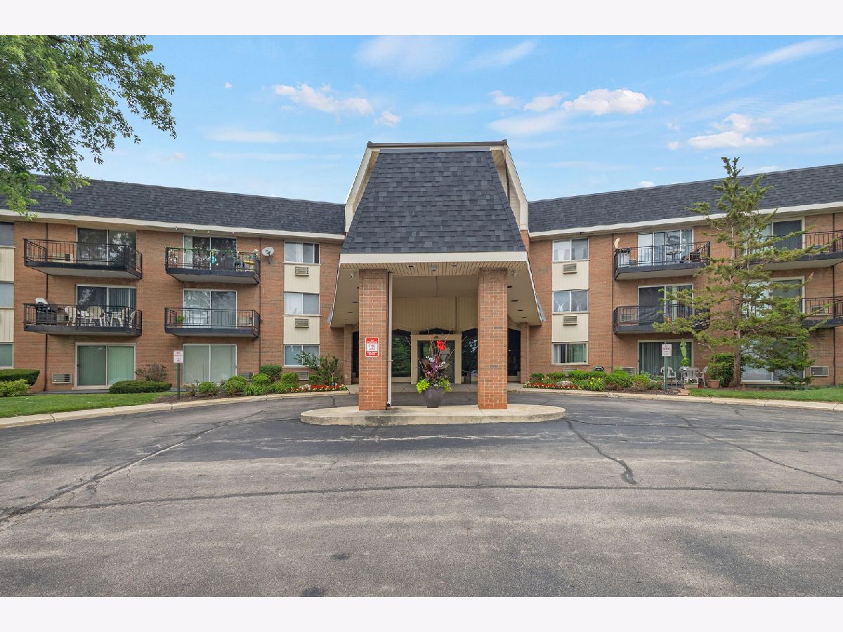  Sold Glen Ellyn Illinois, 1198 Royal Glen