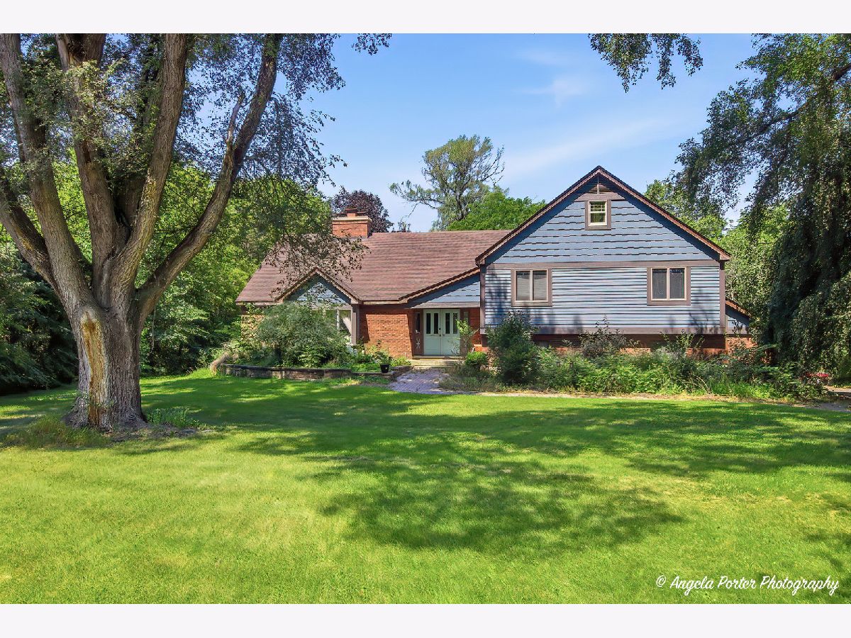  For Sale Richmond Illinois, 5124 Bonnie Brae Road