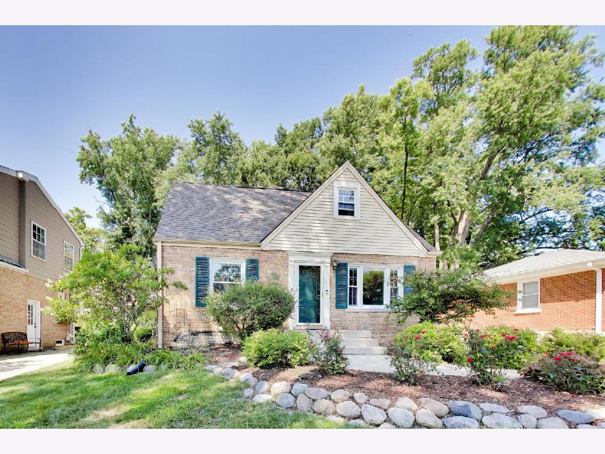  For Sale Wheaton Illinois, 708 Summit Street