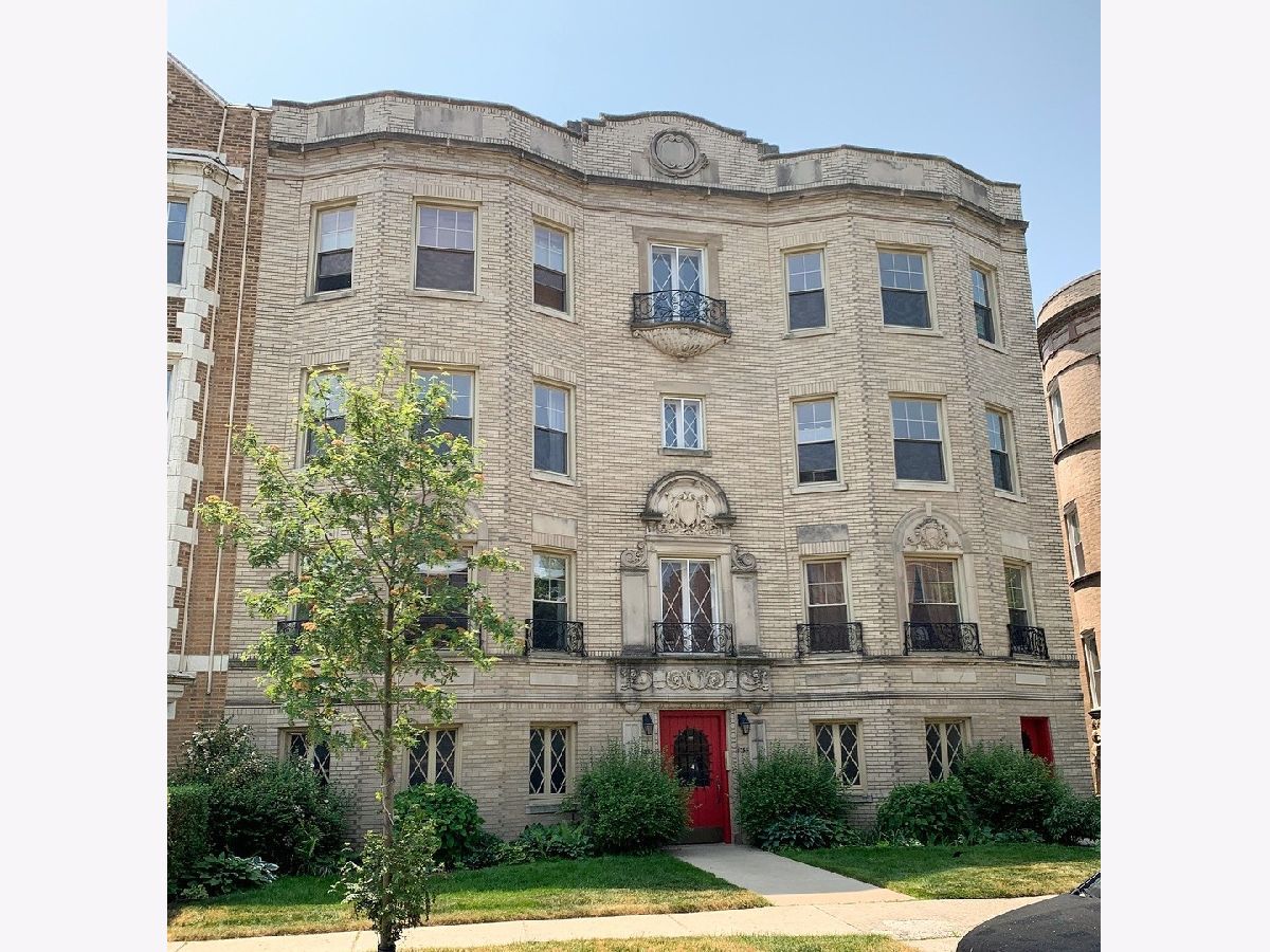  Rented Chicago Illinois, 1055 North Shore