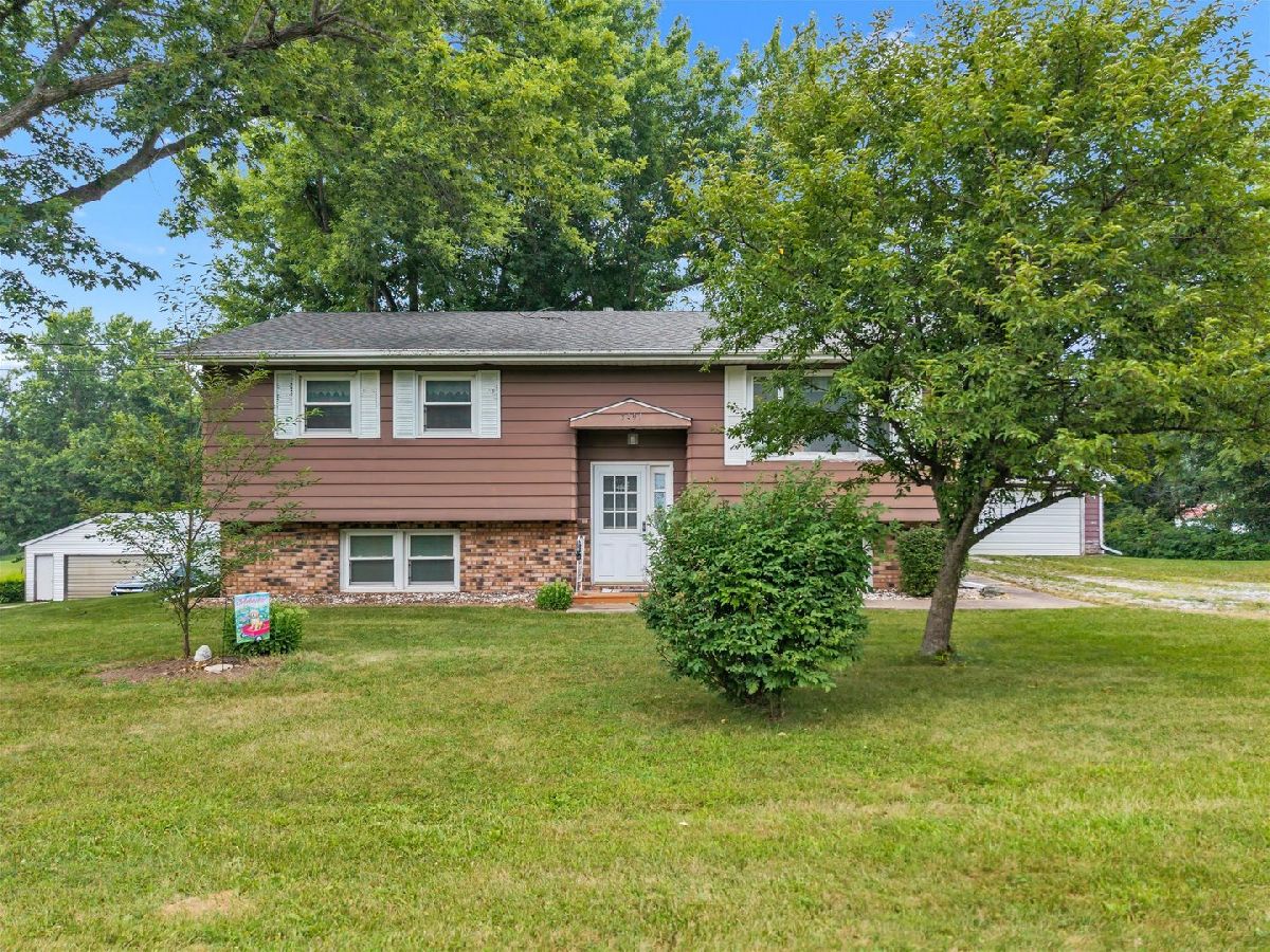  For Sale Milan Illinois, 3003 148th Avenue