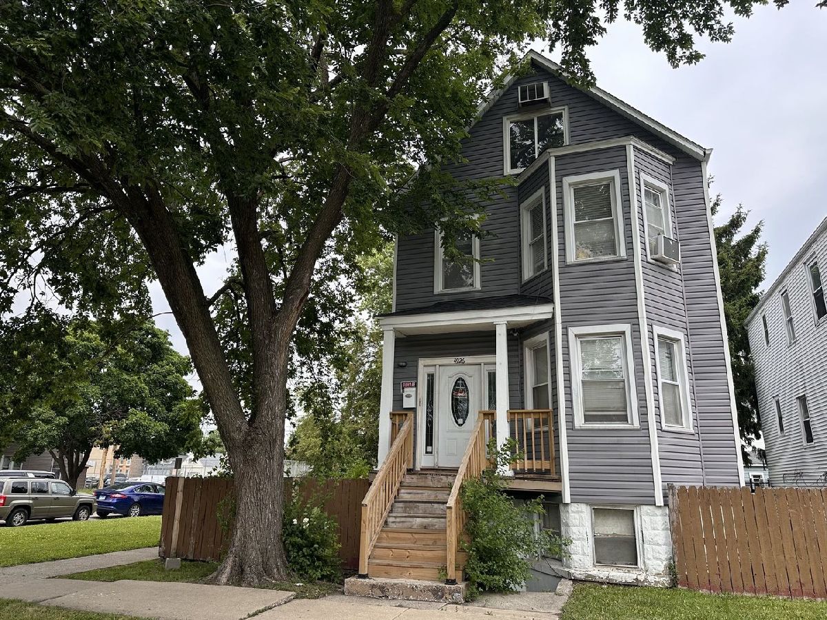  For Sale Cicero Illinois, 4926 30th Place