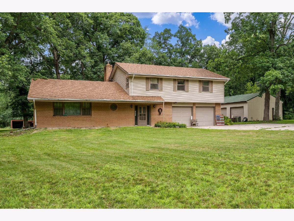  For Sale Caledonia Illinois, 530 Kelly Road