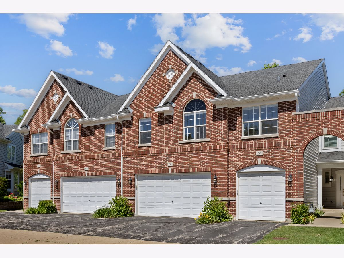 Townhomes & Condos & Homes For Sale Olde Schaumburg Schaumburg Illinois, 88 Fulbright Lane