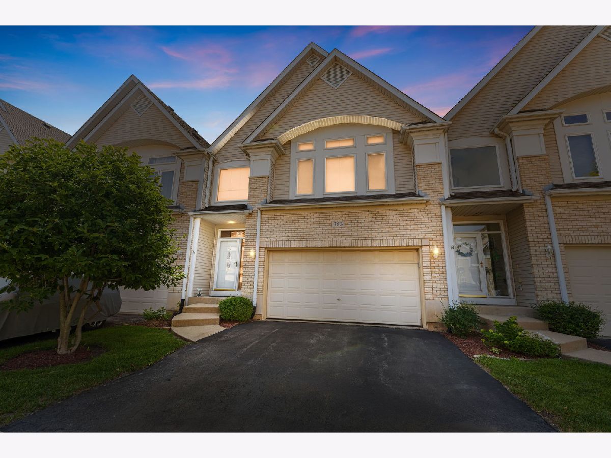  For Sale Bolingbrook Illinois, 363 Aaron Lane