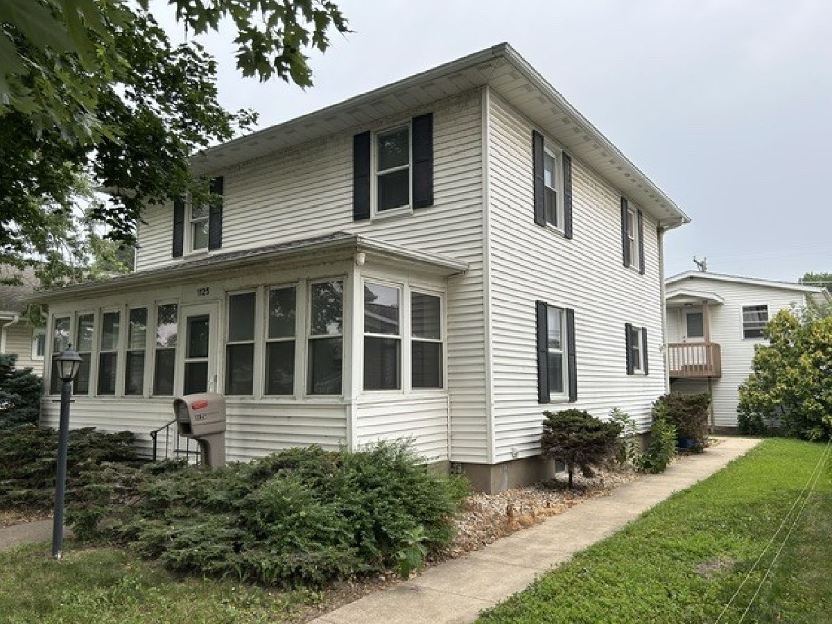  For Sale Fulton Illinois, 1125 15th Avenue